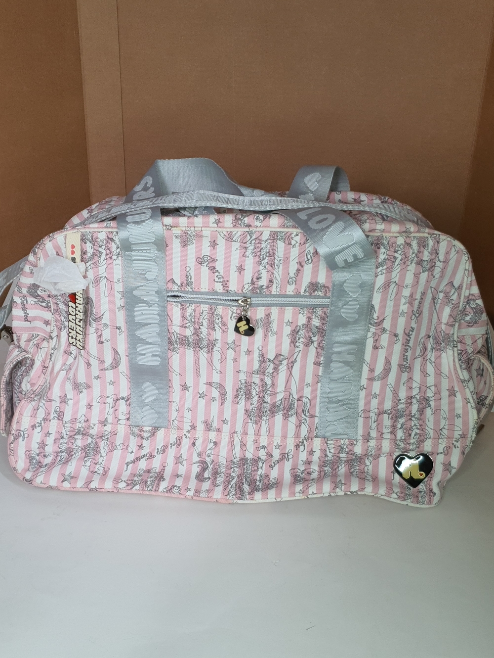 HARAJUKU LOVERS Narita Overnighter - NWT + Free Gift - Picture 4 of 16